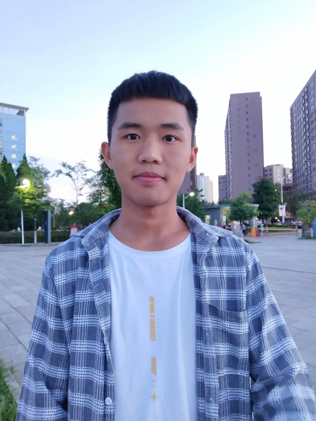 李明强.png
